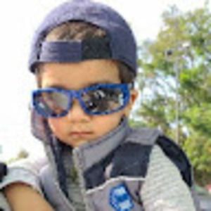 Meet your Posher, Aza